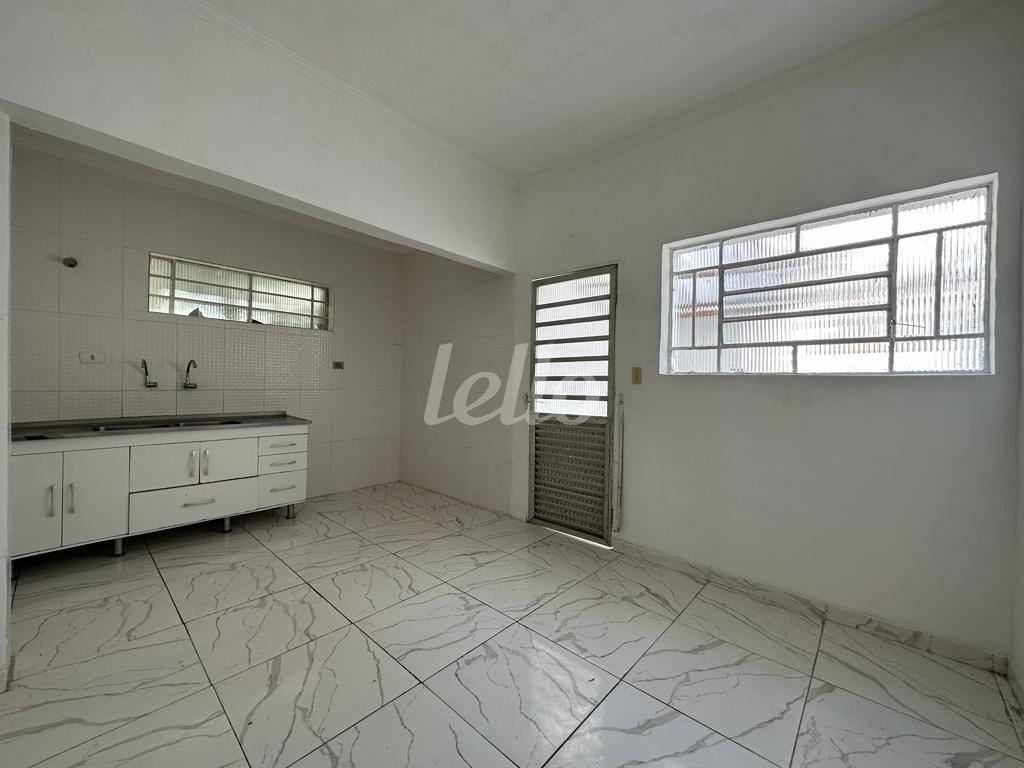 COZINHA de Casa à venda, sobrado com 180 m², 3 quartos e 1 vaga em Chácara Inglesa - São Paulo