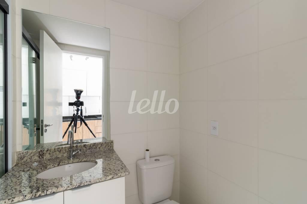 BANHEIRO de Apartamento à venda, Padrão com 24 m², 1 quarto e em Vila Clementino - São Paulo