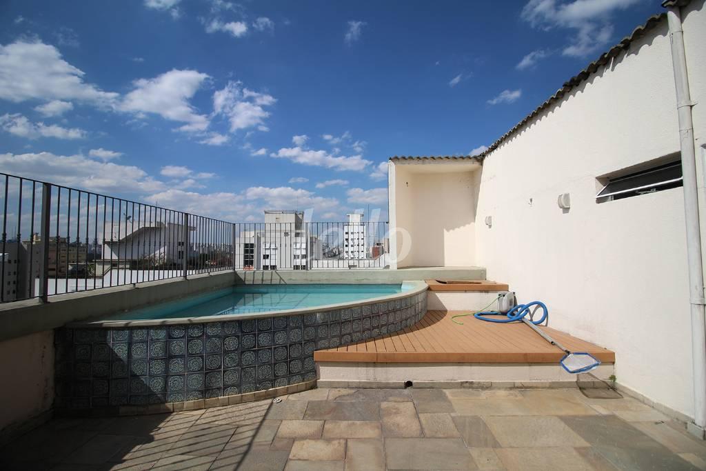 PISCINA de Apartamento para alugar, cobertura - Padrão com 286 m², 3 quartos e 3 vagas em Vila Nova Conceição - São Paulo