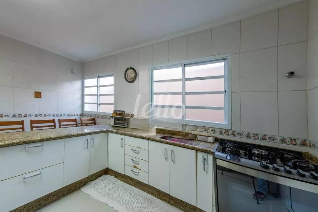 COZINHA de Casa à venda, assobradada com 180 m², 4 quartos e 4 vagas em Vila Alpina - São Paulo