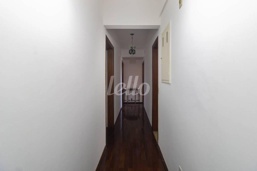 CORREDOR de Apartamento à venda, Padrão com 160 m², 3 quartos e 2 vagas em Vila Bastos - Santo André