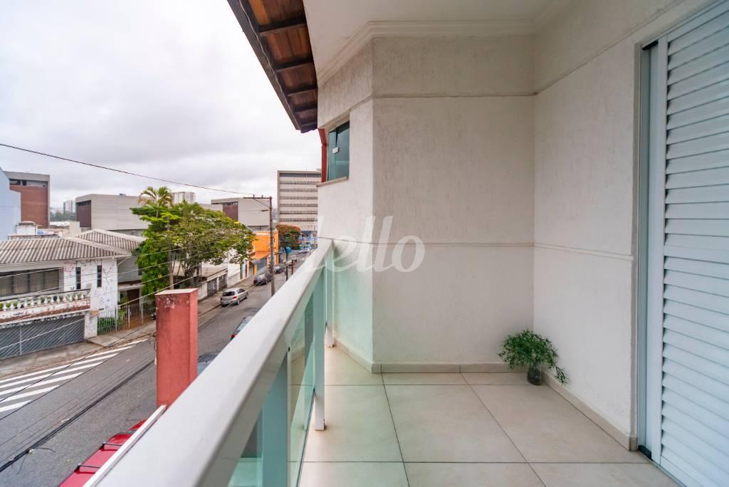 VARANDA DA SUÍTE 1 de Casa à venda, sobrado com 210 m², 3 quartos e 4 vagas em Bangú - Santo André