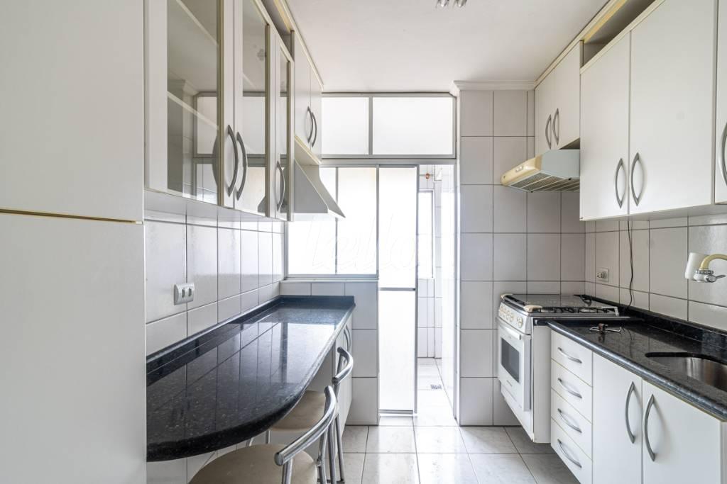 COZINHA de Apartamento à venda, Padrão com 57 m², 2 quartos e 1 vaga em Vila Santa Clara - São Paulo