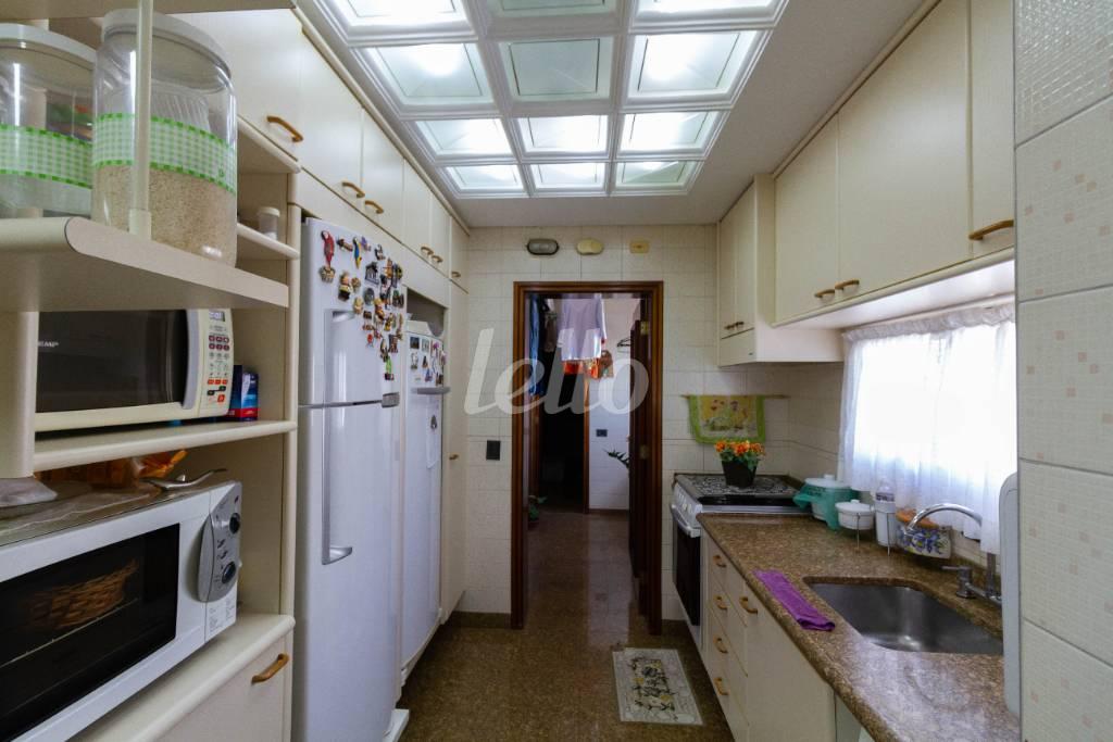 COPA E COZINHA de Apartamento à venda, Padrão com 164 m², 3 quartos e 2 vagas em Vila Regente Feijó - São Paulo