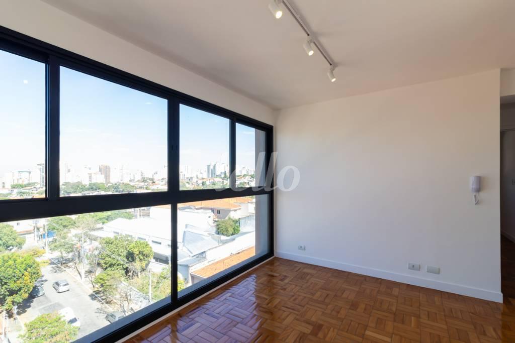 SALA de Apartamento à venda, Padrão com 65 m², 2 quartos e 1 vaga em Vila Deodoro - São Paulo