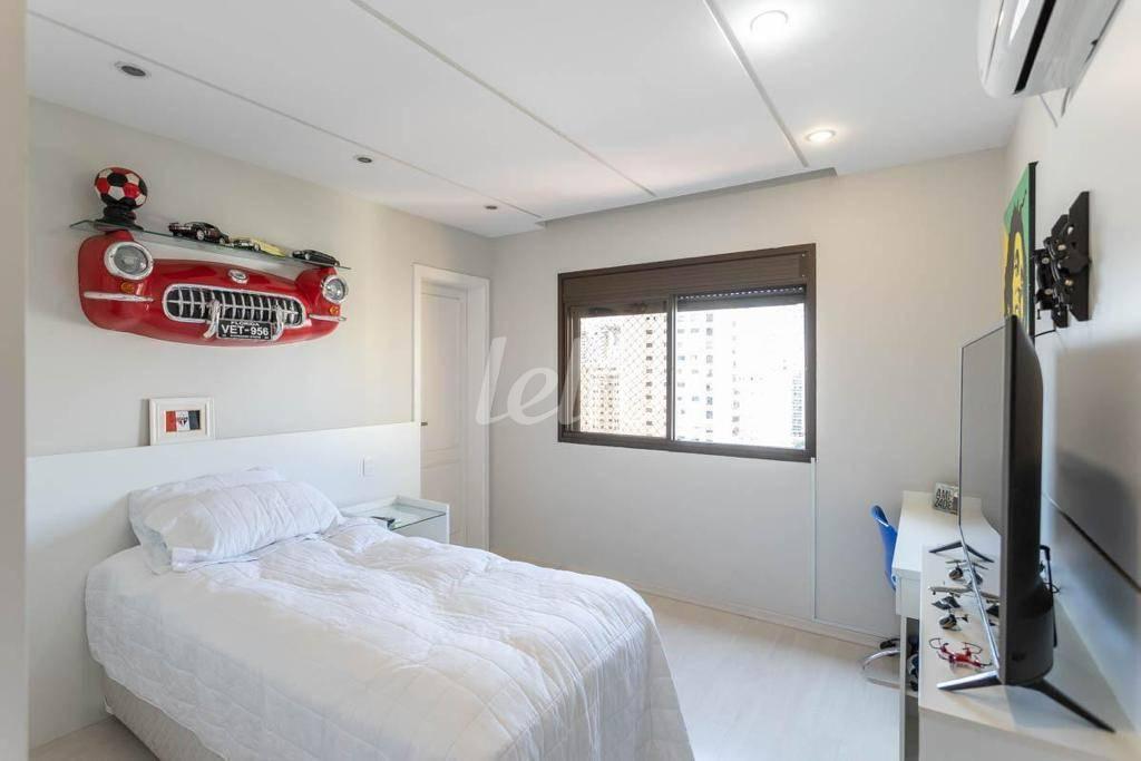 SUÍTE 3 de Apartamento para alugar, Padrão com 240 m², 4 quartos e 4 vagas em Paraíso - São Paulo