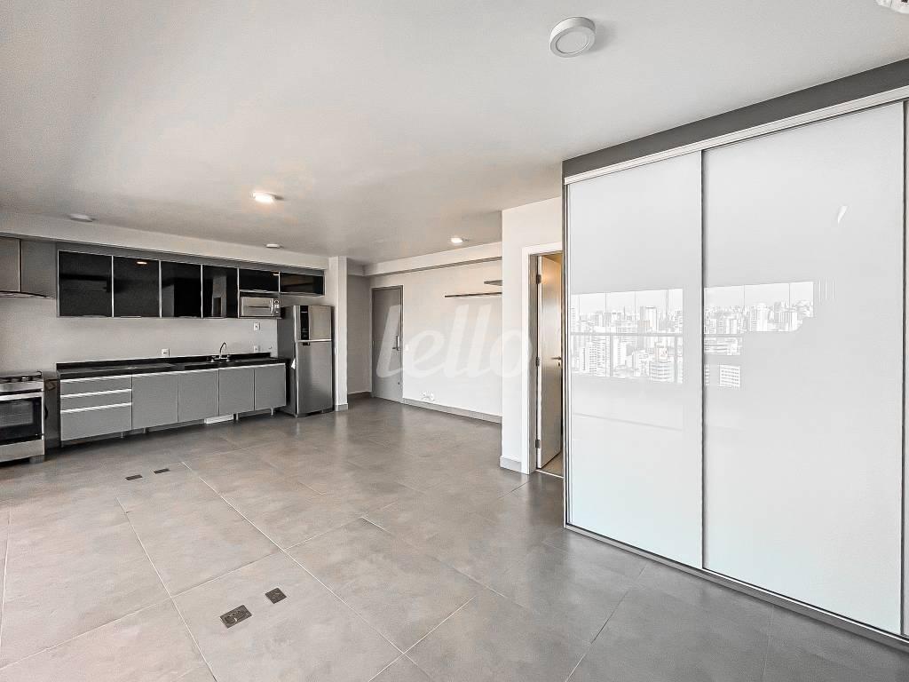 SALA de Apartamento à venda, Padrão com 58 m², 1 quarto e 1 vaga em Pinheiros - São Paulo