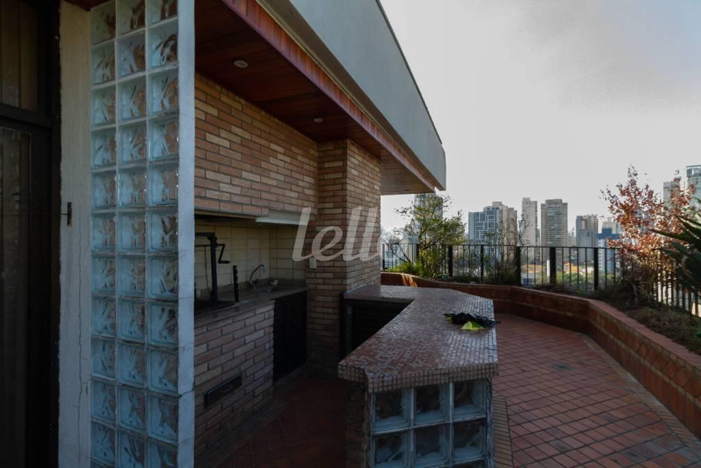 CHURRASQUEIRA COBERTURA de Apartamento à venda, Duplex com 270 m², 3 quartos e 4 vagas em Santo Amaro - São Paulo