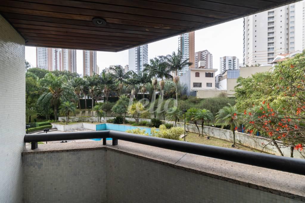 30 VARANDA de Apartamento para alugar, Padrão com 520 m², 4 quartos e 5 vagas em Vila Analia Franco - São Paulo