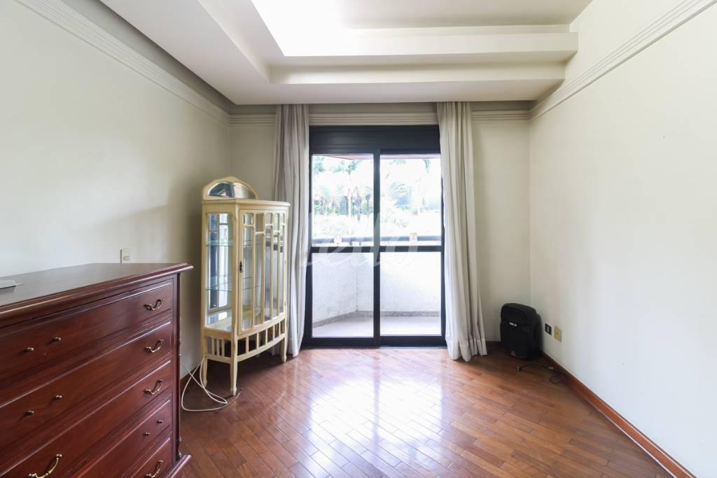 34 SUITE 4 de Apartamento para alugar, Padrão com 520 m², 4 quartos e 5 vagas em Vila Analia Franco - São Paulo