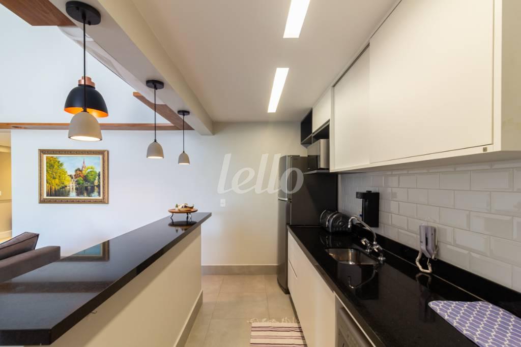 COZINHA de Apartamento à venda, Padrão com 130 m², 2 quartos e 2 vagas em Vila Madalena - São Paulo