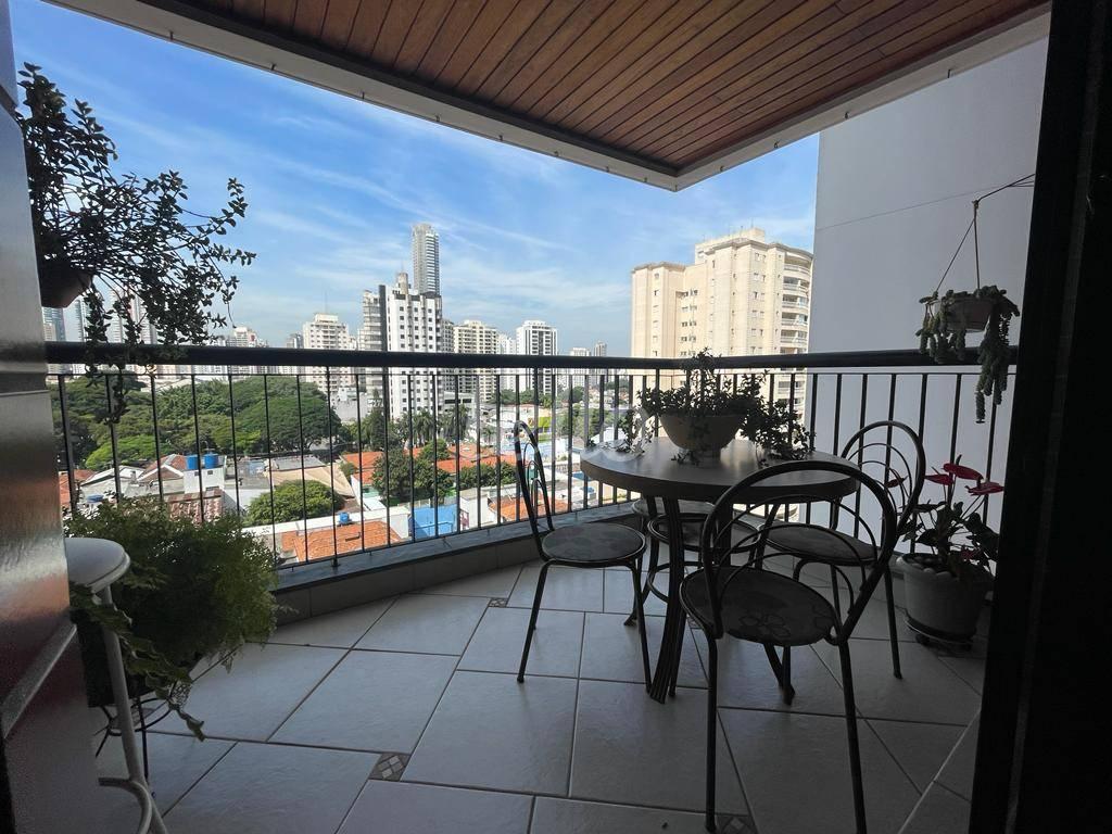 SACADA de Apartamento à venda, Padrão com 93 m², 2 quartos e 2 vagas em Vila Gomes Cardim - São Paulo