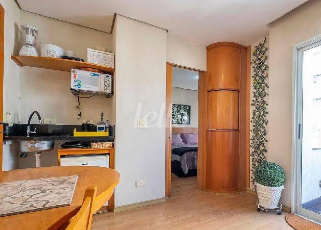 COZINHA de Apartamento para alugar, Padrão com 33 m², 1 quarto e em Paraíso - São Paulo