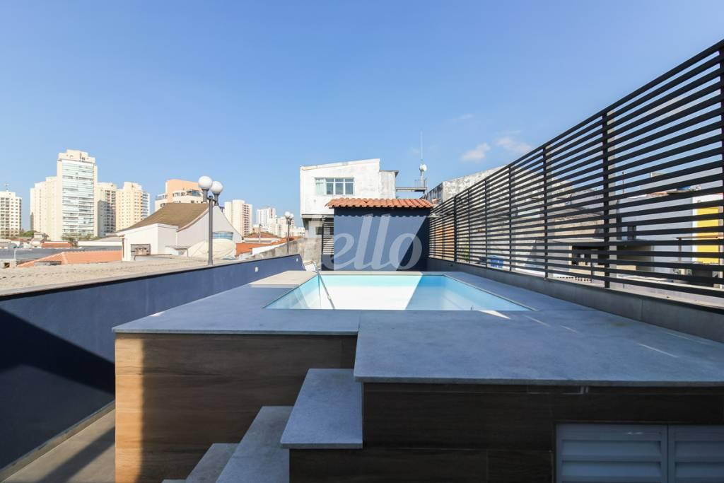PISCINA de Casa para alugar, sobrado com 243 m², 3 quartos e 2 vagas em Vila Ipojuca - São Paulo