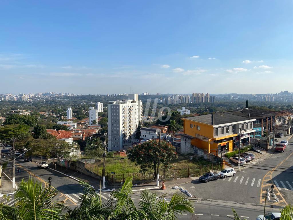 VISTA de Apartamento à venda, Padrão com 74 m², 2 quartos e 1 vaga em Vila Romana - São Paulo