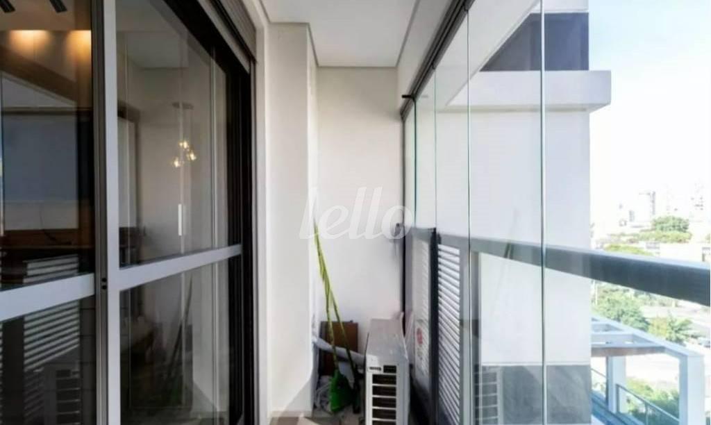VARANDA de Apartamento para alugar, Padrão com 25 m², 1 quarto e em Vila Mariana - São Paulo