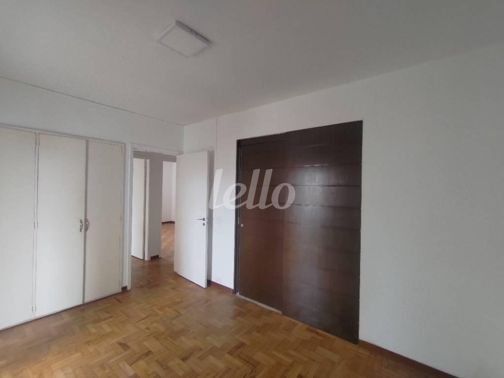 SUÍTE de Apartamento à venda, Padrão com 135 m², 3 quartos e 1 vaga em Jardim Paulista - São Paulo
