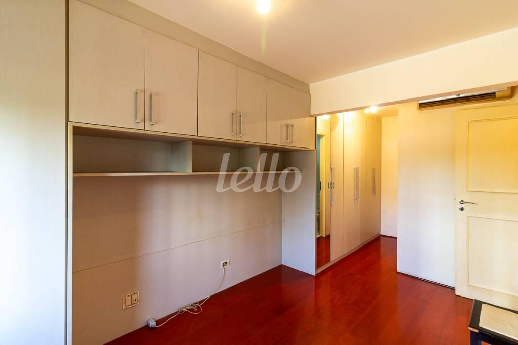 SUITE de Apartamento para alugar, Padrão com 68 m², 3 quartos e 1 vaga em Vila Nova Conceição - São Paulo