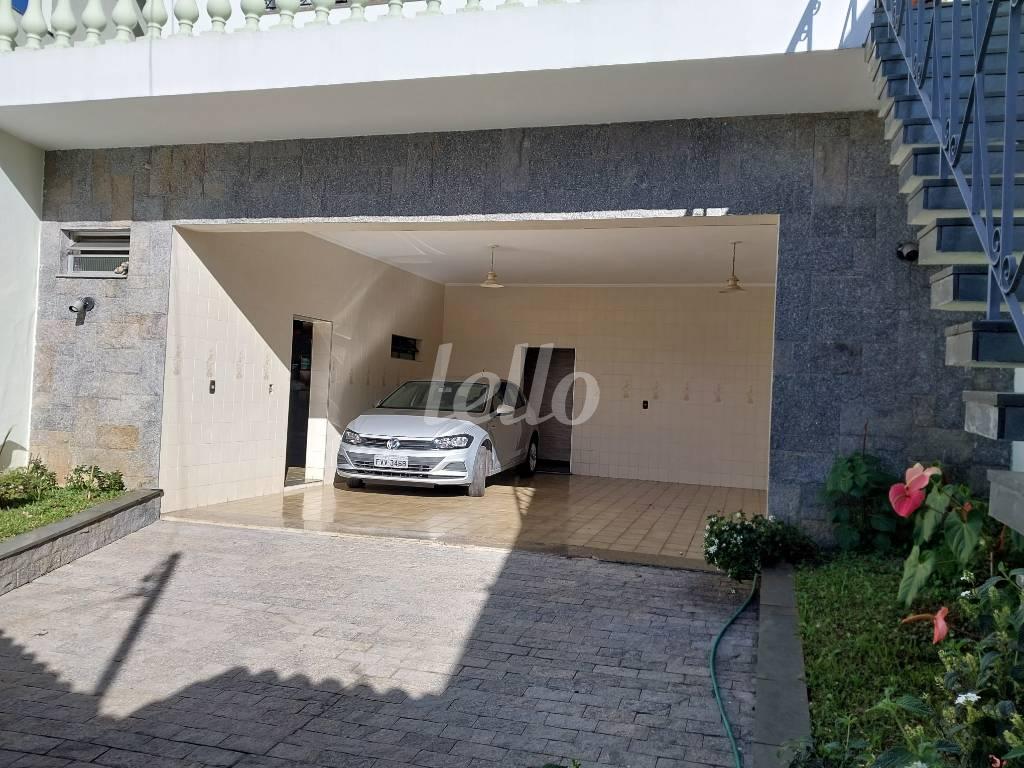 GARAGEM de Casa à venda, sobrado com 260 m², 3 quartos e 6 vagas em Horto Florestal - São Paulo