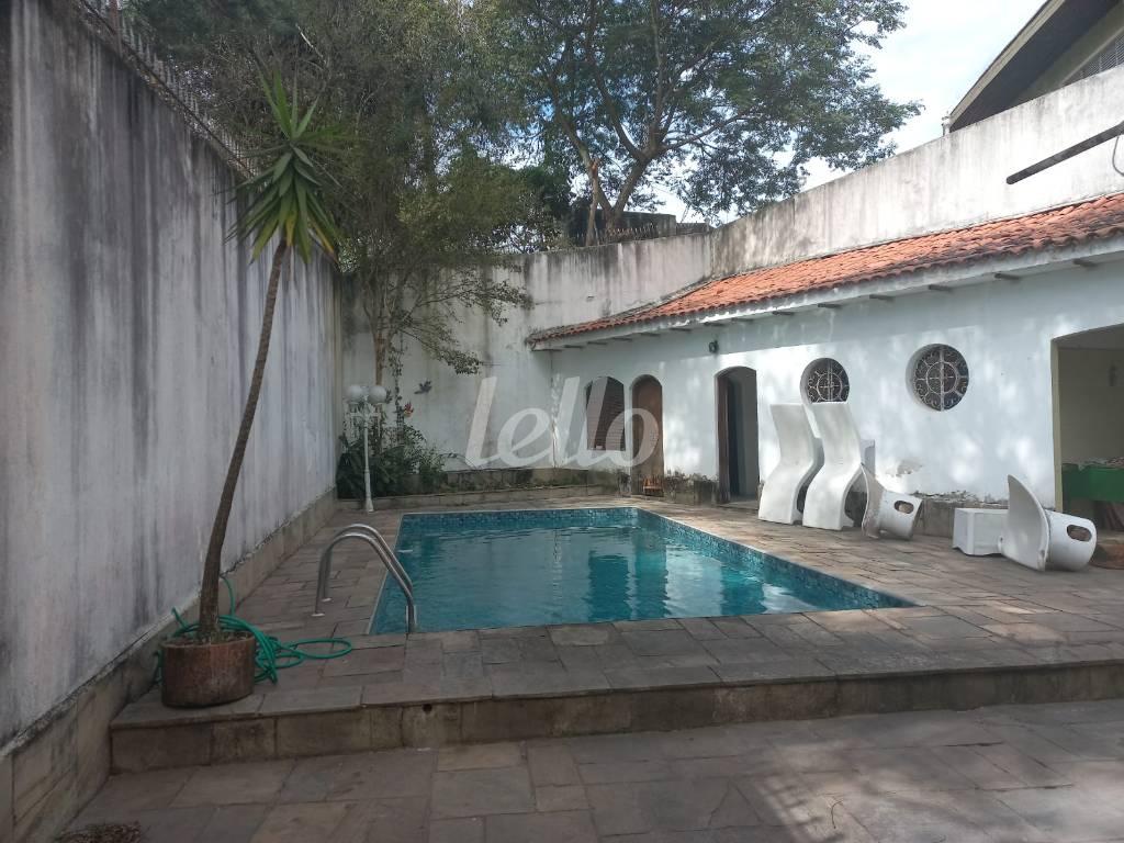 PISCINA de Casa à venda, assobradada com 294 m², 3 quartos e 10 vagas em Tucuruvi - São Paulo