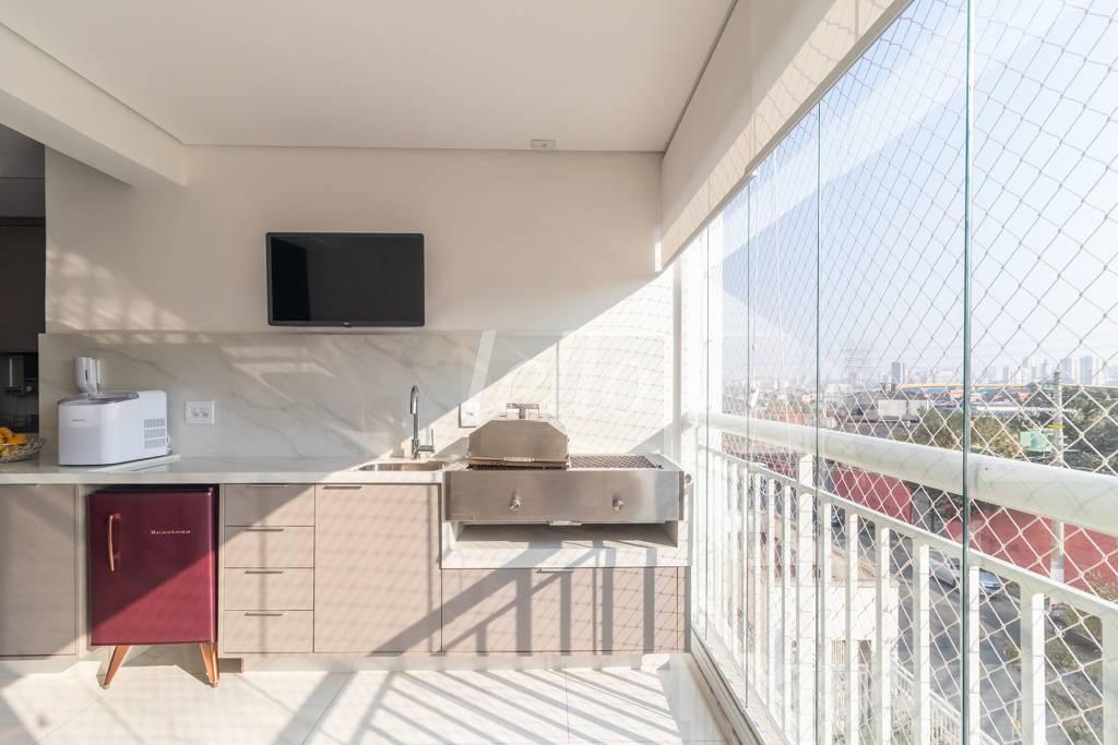 VARANDA GOURMET de Apartamento à venda, Padrão com 70 m², 2 quartos e 1 vaga em Quinta da Paineira - São Paulo