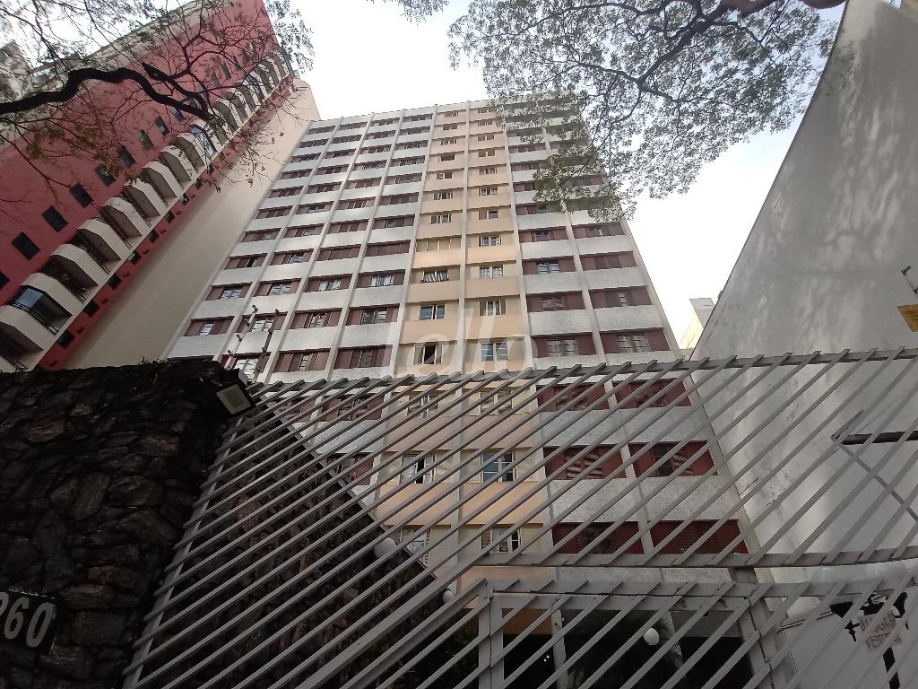 FACHADA  - FOTO 2 de Apartamento para alugar, Padrão com 63 m², 2 quartos e em Bela Vista - São Paulo