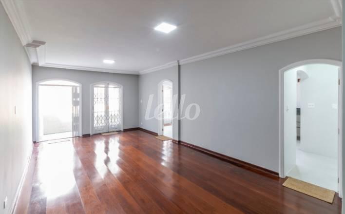SALA DE JANTAR de Casa para alugar, sobrado com 650 m², 4 quartos e 4 vagas em Jardim Franca - São Paulo