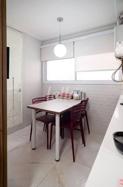 COZINHA de Apartamento à venda, Padrão com 109 m², 3 quartos e 2 vagas em Jardim Aeroporto - São Paulo