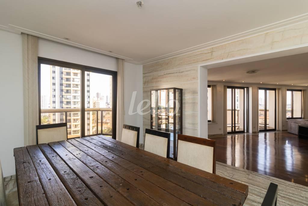 07 SALA de Apartamento à venda, Padrão com 295 m², 4 quartos e 5 vagas em Tatuapé - São Paulo