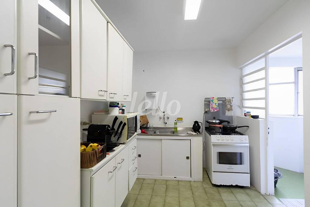 COZINHA de Apartamento à venda, Padrão com 84 m², 2 quartos e 1 vaga em Itaim Bibi - São Paulo
