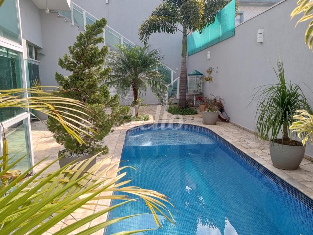 PISCINA de Casa à venda, assobradada com 578 m², 5 quartos e 2 vagas em Vila Bertioga - São Paulo