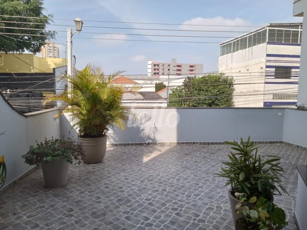 SOLARIUM de Casa à venda, assobradada com 578 m², 5 quartos e 2 vagas em Vila Bertioga - São Paulo