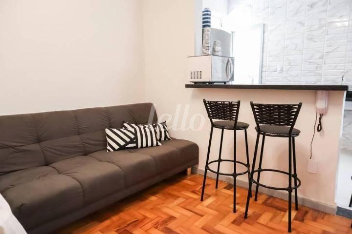SALA de Apartamento à venda, Padrão com 43 m², 1 quarto e em Bela Vista - São Paulo