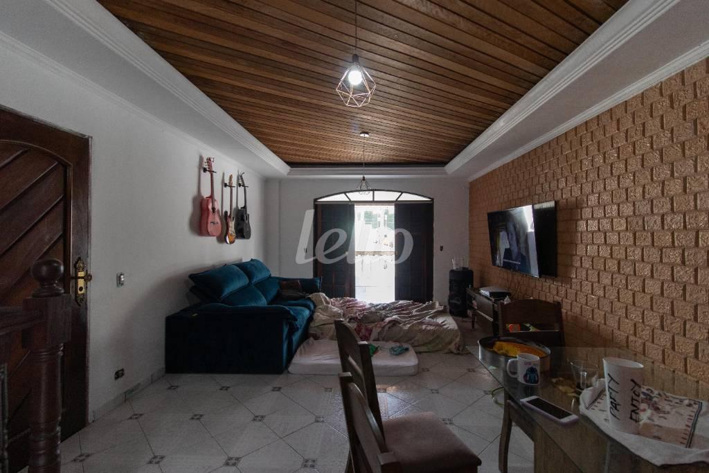 SALA de Casa à venda, assobradada com 81 m², 4 quartos e 3 vagas em Vila Matilde - São Paulo