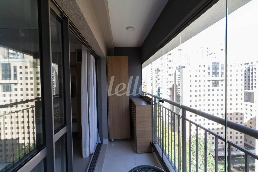 SACADA de Apartamento para alugar, Padrão com 25 m², 1 quarto e em Indianópolis - São Paulo