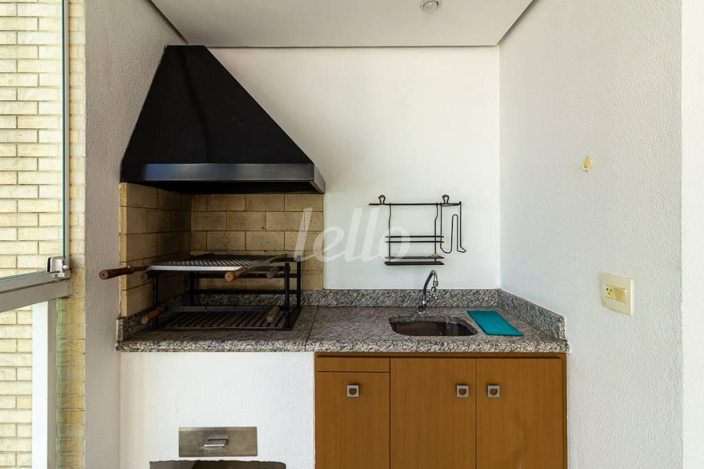 CHURRASQUEIRA de Apartamento para alugar, Padrão com 155 m², 3 quartos e 3 vagas em Campo Belo - São Paulo