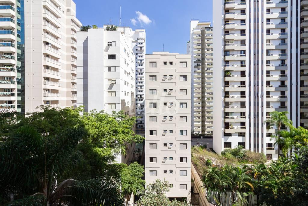 VISTA de Apartamento à venda, Padrão com 50 m², e 1 vaga em Jardim Paulista - São Paulo