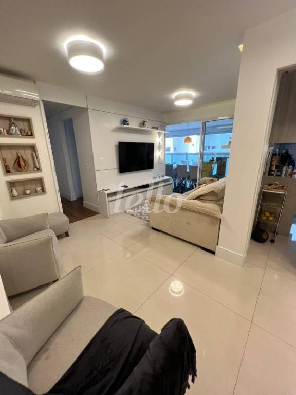 SALA de Apartamento à venda, Padrão com 92 m², 3 quartos e 3 vagas em Vila Regente Feijó - São Paulo