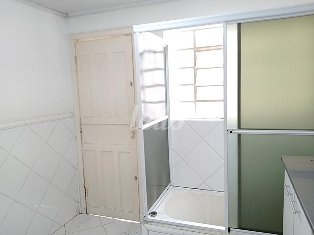 BANHEIRO de Casa para alugar, sobrado com 130 m², e 2 vagas em Brooklin Paulista - São Paulo