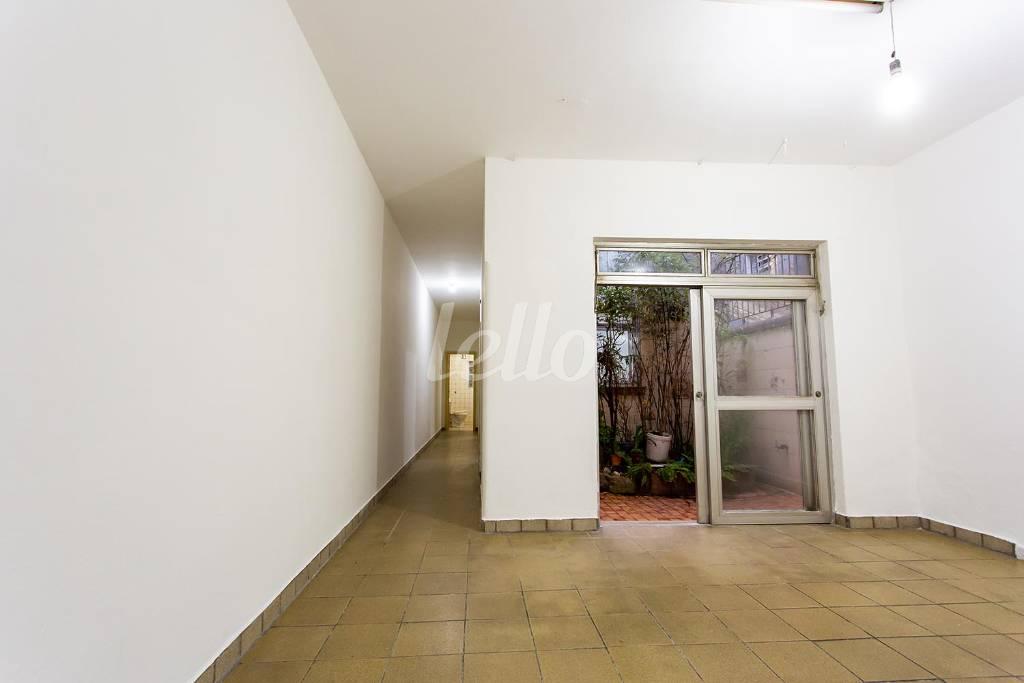 SALA de Casa à venda, sobrado com 200 m², 5 quartos e 4 vagas em Vila Buarque - São Paulo