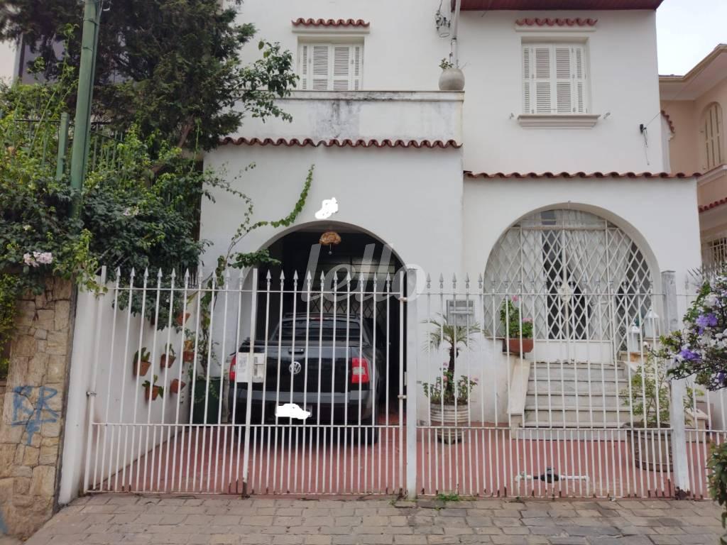 FACHADA de Casa à venda, sobrado com 295 m², 3 quartos e 6 vagas em Chácara Tatuapé - São Paulo