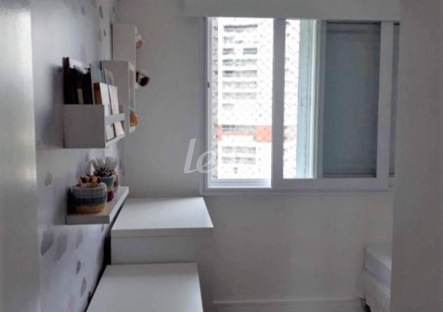 DORMITORIO de Apartamento à venda, Padrão com 117 m², 4 quartos e 2 vagas em Santo Amaro - São Paulo
