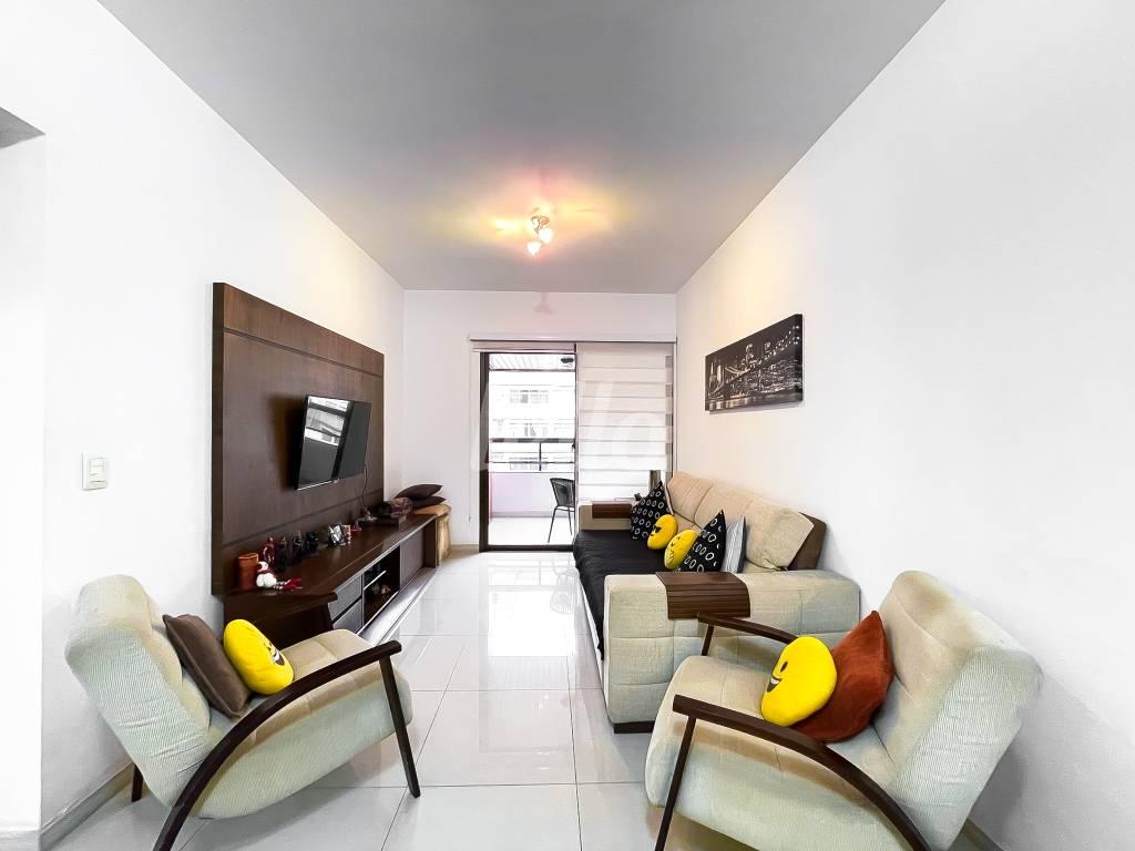SALA de Apartamento à venda, Padrão com 72 m², 2 quartos e 2 vagas em Bela Vista - São Paulo