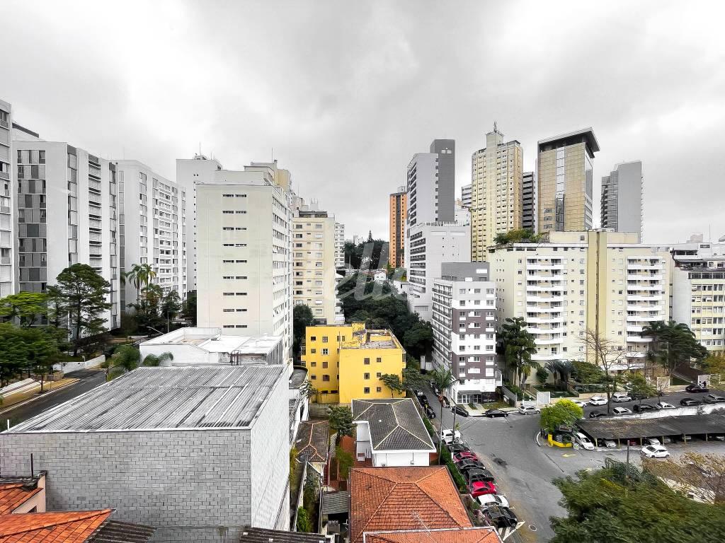 VISTA de Apartamento à venda, Padrão com 72 m², 2 quartos e 2 vagas em Bela Vista - São Paulo