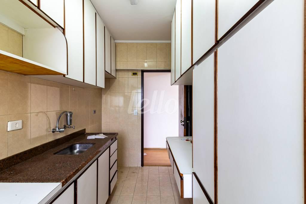 COZINHA de Apartamento para alugar, Padrão com 80 m², 2 quartos e 1 vaga em Campo Belo - São Paulo