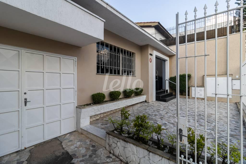 ENTRADA de Casa para alugar, de vila - térrea com 500 m², e 4 vagas em Mooca - São Paulo