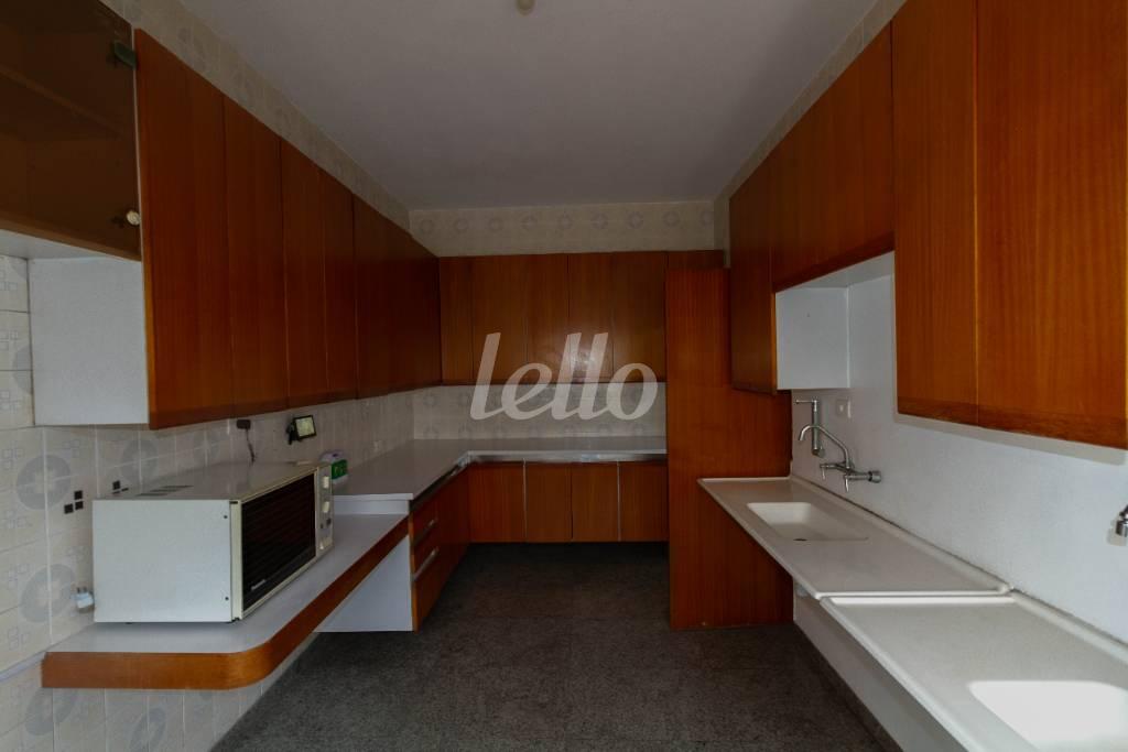 COZINHA de Apartamento à venda, Padrão com 292 m², 3 quartos e 2 vagas em Bela Vista - São Paulo