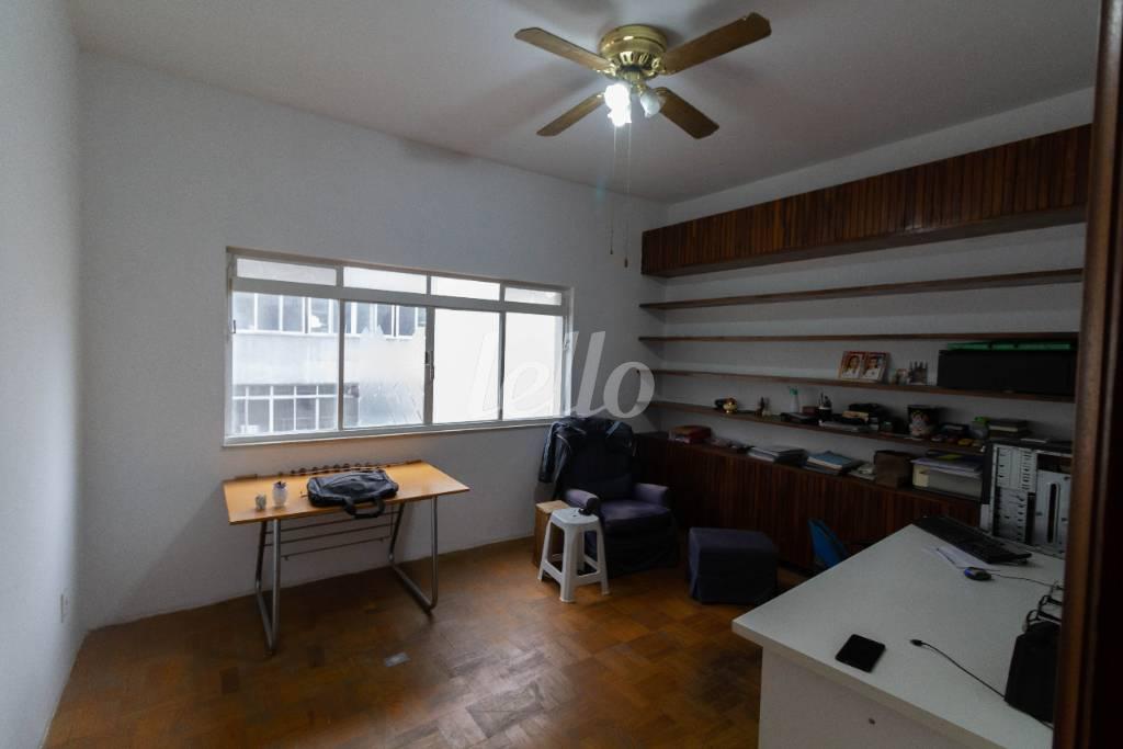 ESCRITÓRIO de Apartamento à venda, Padrão com 292 m², 3 quartos e 2 vagas em Bela Vista - São Paulo