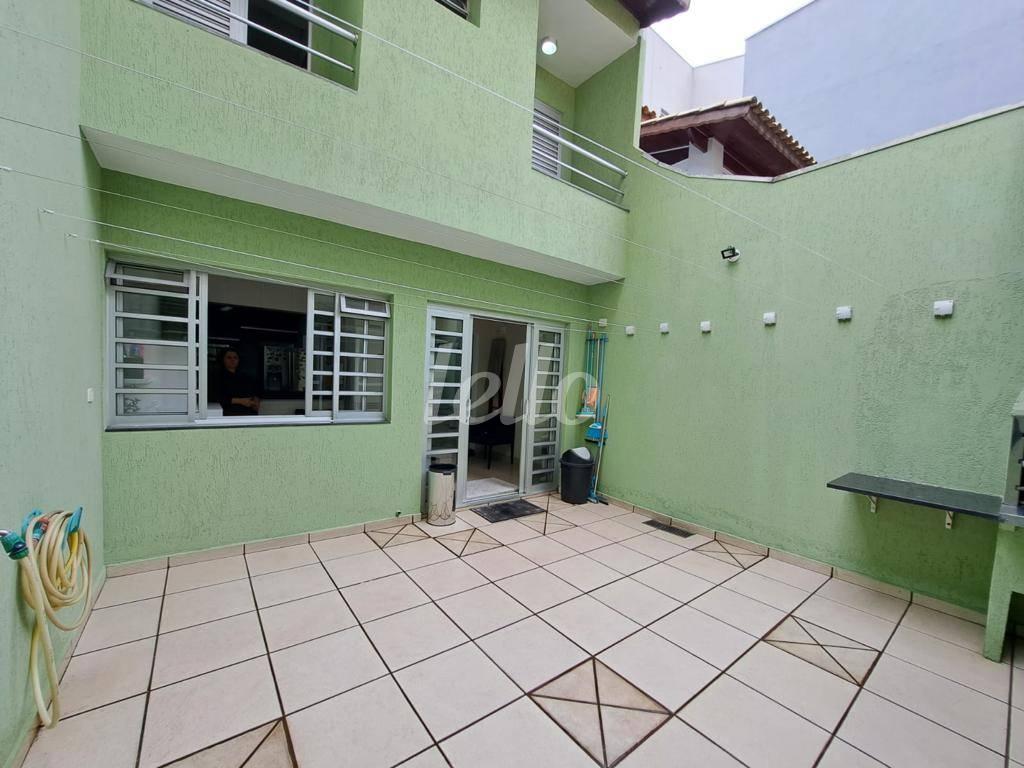 ÁREA EXTERNA de Casa à venda, assobradada com 320 m², 4 quartos e 4 vagas em Vila Alpina - Santo André
