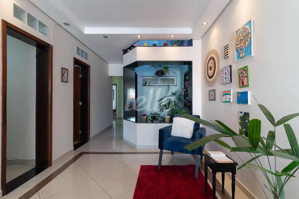 SALA de Casa à venda, térrea com 282 m², 3 quartos e 8 vagas em Vila Matilde - São Paulo